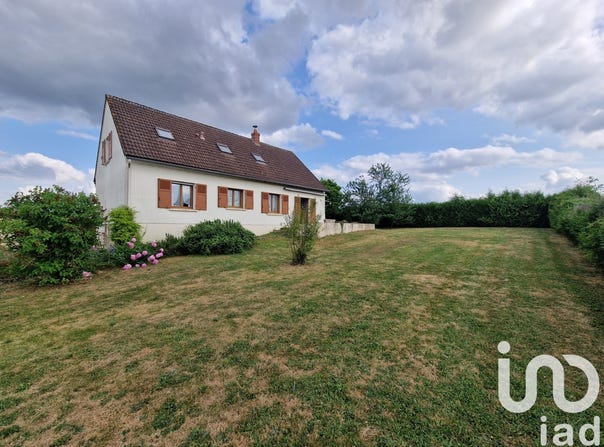 Thury, Bourgogne-Franche-Comté 89520