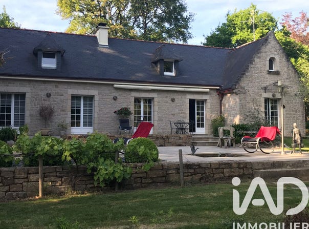 Theix, Brittany 56450