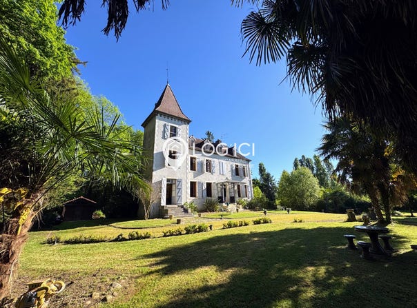 Pau, Aquitaine 64000