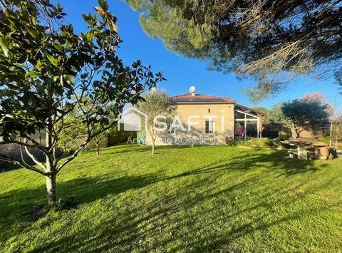 Montesquieu, Midi-Pyrénées 82200