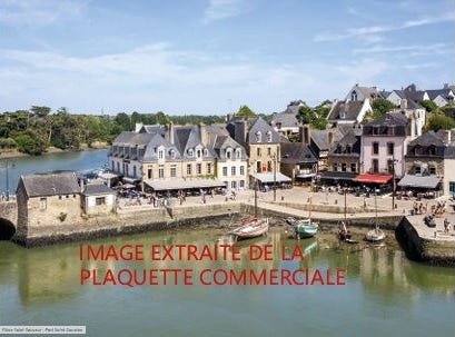Auray, Brittany 56400