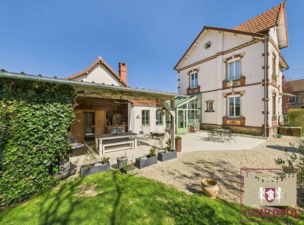 Nogent-le-Roi, Eure-et-Loir 28210