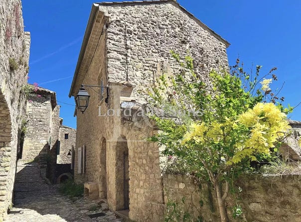 Crestet, Vaucluse 84110