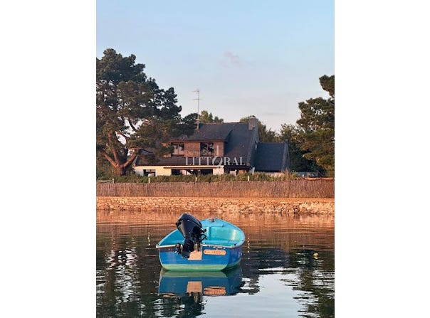 Séné, Brittany 56860