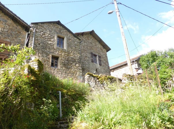 Veyreau, Aveyron 12720
