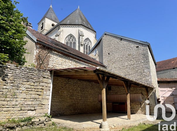 Nuits, Bourgogne-Franche-Comté 89390