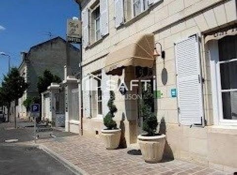 Chinon, Centre 37500