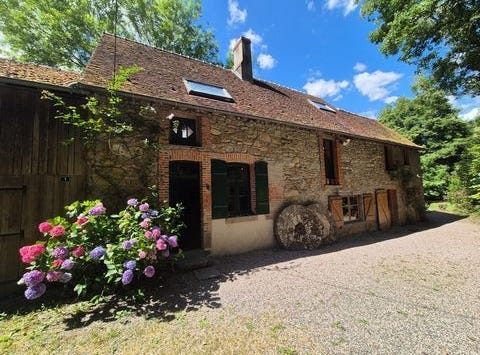 CHENIERS, Limousin 23220