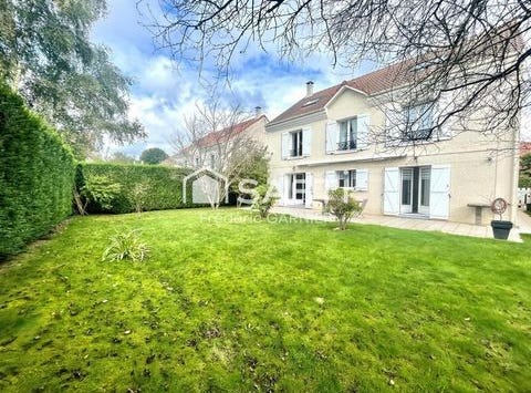 Chevry-Cossigny, Île-de-France 77173