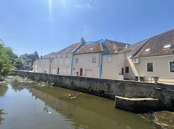 Charolles, Burgundy 71120