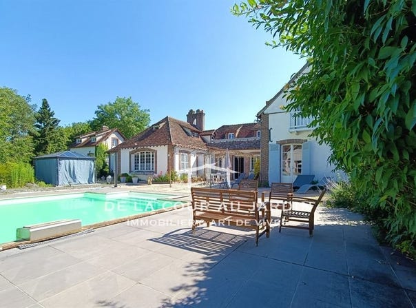 Cherisy, Centre 28500