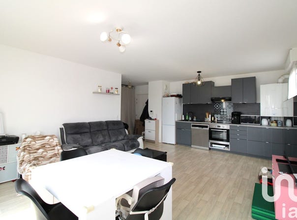 Vert-Saint-Denis, Île-de-France 77240