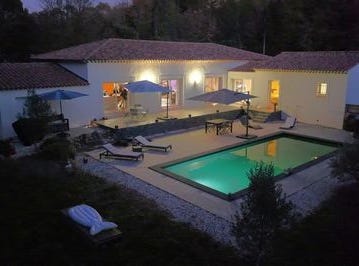Saint-Maximin-La-Sainte-Baume, Provence-Alpes-Côte d'Azur 83470
