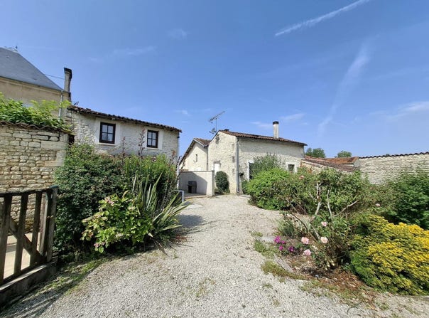 Matha, Poitou-Charentes 17160