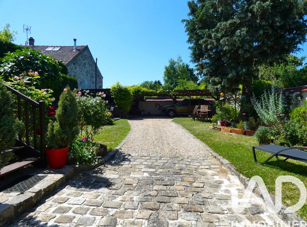 Vert, Île-de-France 78930