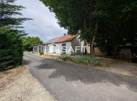 Lizant, Poitou-Charentes 86400