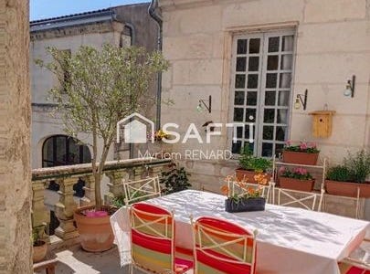 Saintes, Poitou-Charentes 17100