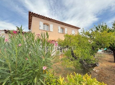 MOUANS SARTOUX, Provence-Alpes-Côte d'Azur 06370