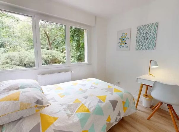 Rue Marietton, Écully, Auvergne-Rhône-Alpes 69130