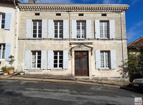 Aubeterre-sur-Dronne, Poitou-Charentes 16390