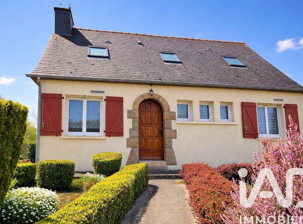 Plouguenast, Brittany 22150