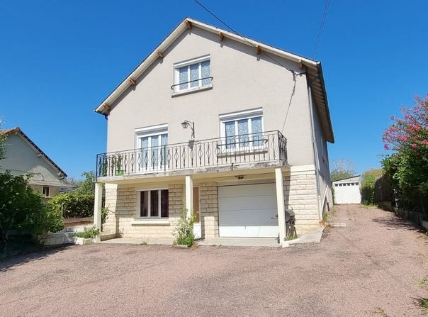 Bourges, Centre-Val de Loire 18000