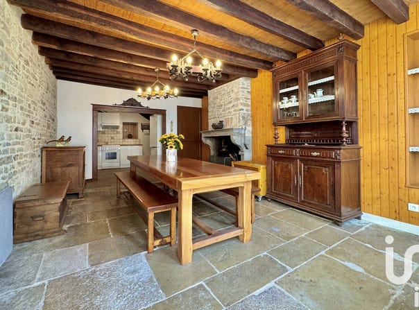 Vermenton, Bourgogne-Franche-Comté 89270