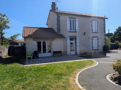 NUEIL SUR ARGENT, Poitou-Charentes 79250