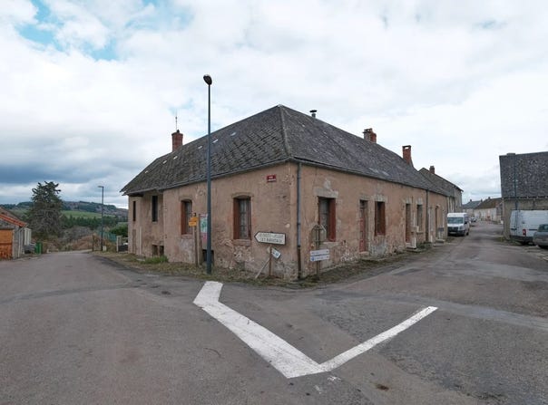 Roussillon-en-Morvan, Saône-et-Loire 71550