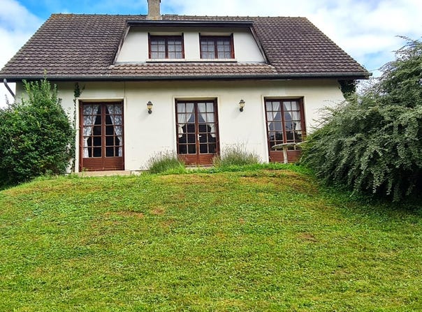 Acquigny, Normandy 27400