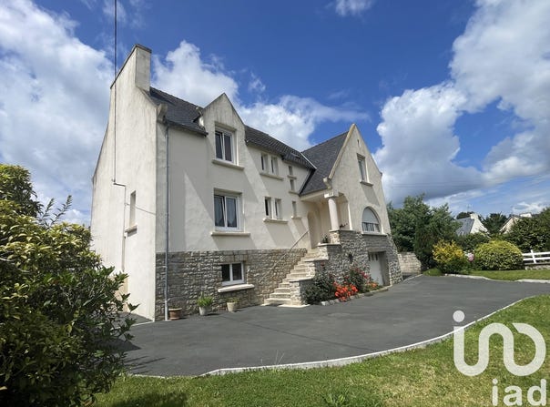 Lopérec, Brittany 29590