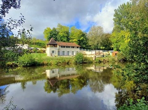 Aubeterre-Sur-Dronne, Charente