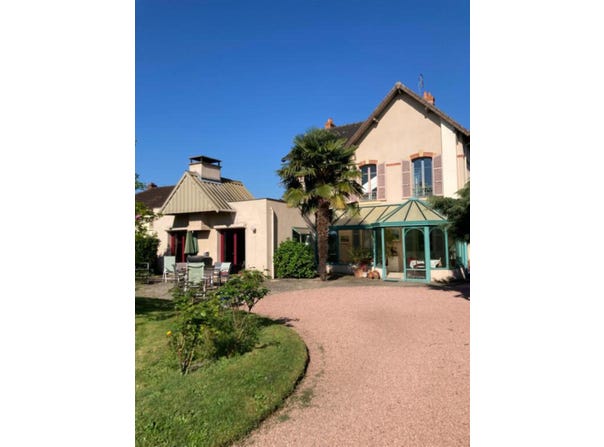 Paray-le-Monial, Burgundy 71600