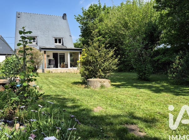 Plescop, Brittany 56890