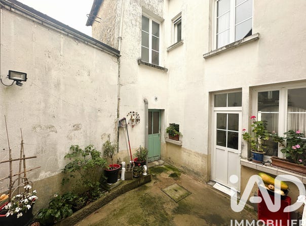 Loué, Pays de la Loire 72540