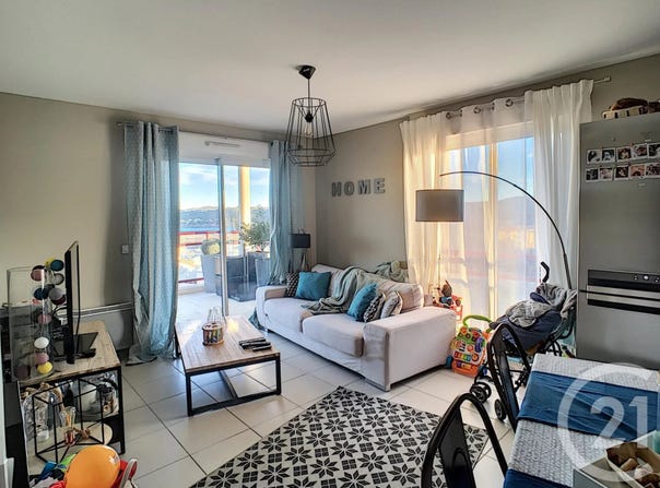 Aramon, Gard 30390