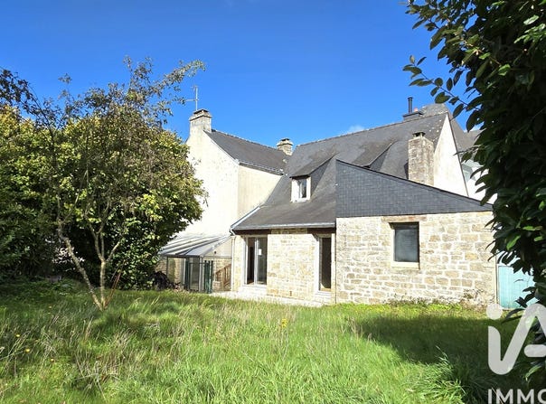 Questembert, Brittany 56230
