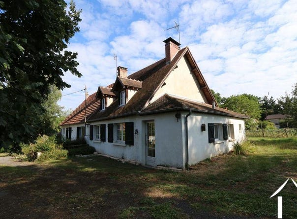 Epinac, Burgundy 71360