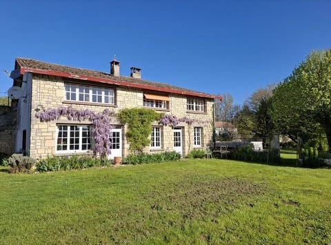 Chef-Boutonne, Deux-Sevres