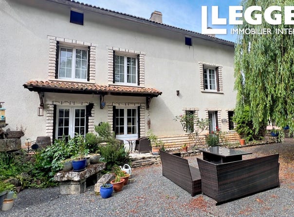 Moncontour, Nouvelle-Aquitaine 86330