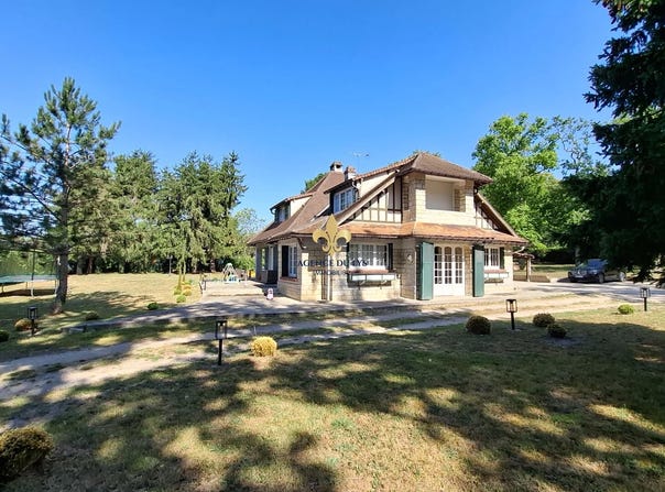 Lamorlaye, Oise 60260