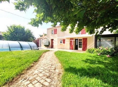 Saint-Martin-Des-Noyers, Pays de la Loire 85140