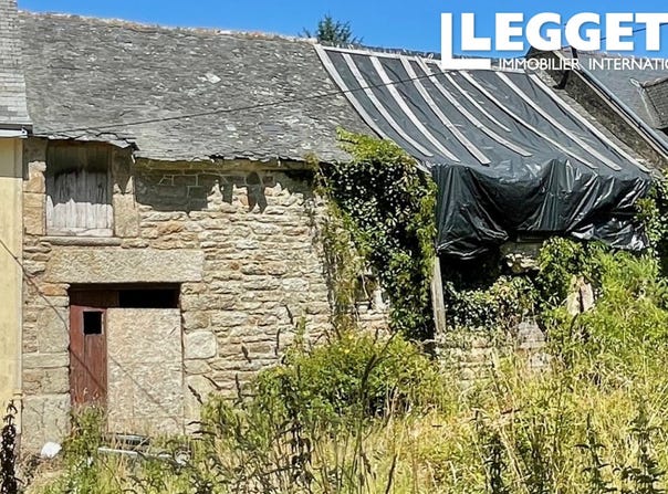 La Vraie-Croix, Brittany 56250