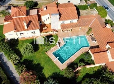 Elne, Languedoc-Roussillon 66200