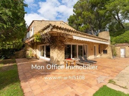 SANARY SUR MER, Provence-Alpes-Côte d'Azur 83110