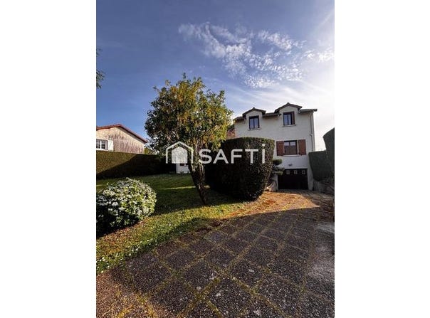 Fontaine-Le-Comte, Poitou-Charentes 86240