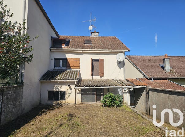 Luxeuil-les-Bains, Bourgogne-Franche-Comté 70300
