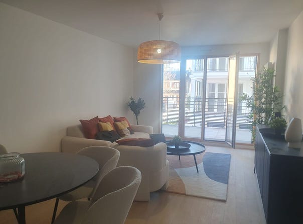 MONTREUIL, Île-de-France 93100