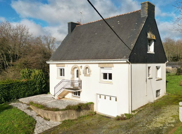 Saint-Avé, Brittany 56890