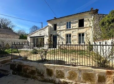 Gemozac, Poitou-Charentes 17260